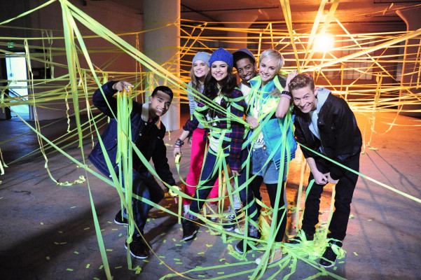 photo 28 in Selena Gomez gallery [id586210] 2012-11-26 00:00:00