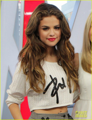 Selena Gomez pic #687189