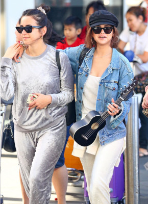 Selena Gomez at Sydney Airport 03/19/2018