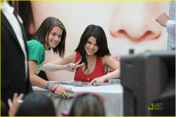 Selena Gomez pic #221519