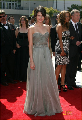 photo 24 in Selena Gomez gallery [id223634] 2009-12-21 00:00:00