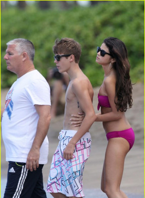 photo 3 in Selena Gomez gallery [id398188] 2011-05-27 00:00:00