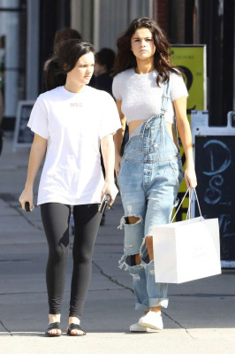 Selena Gomez – Leaves Sara’s Lingerie in Los Angeles