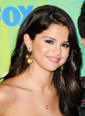 photo 18 in Selena Gomez gallery [id412554] 2011-08-09 00:00:00