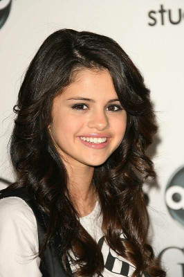 photo 24 in Selena Gomez gallery [id300966] 2010-09-30 00:00:00