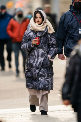 Selena Gomez - On Set of 'Only Murders In The Building' in NY Jan 2022