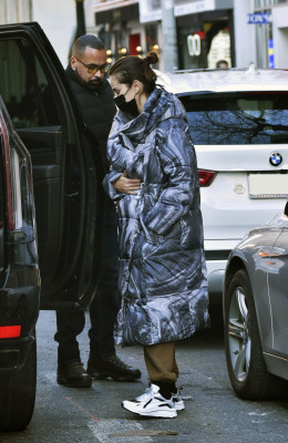 Selena Gomez - On Set of 'Only Murders In The Building' in NY Jan 2022