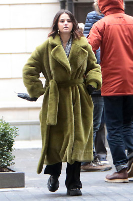 Selena Gomez - On Set of 'Only Murders In The Building' in NY 01/24/2022