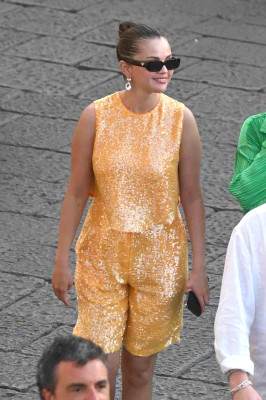 Selena Gomez - Capri 08/03/2022