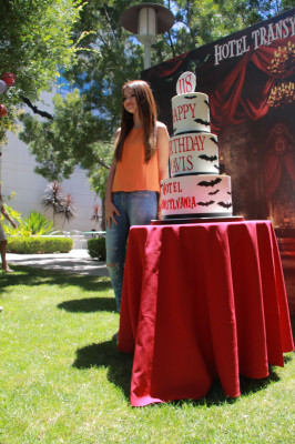 photo 12 in Selena Gomez gallery [id527371] 2012-06-26 00:00:00