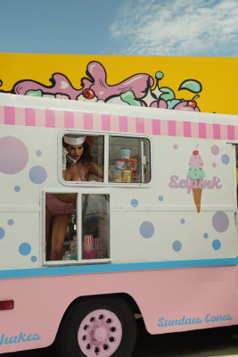 Selena Gomez - &#039;Ice Cream&#039; - Behind the Scenes || 2020