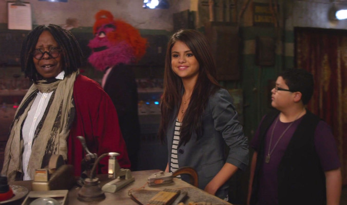 photo 24 in Selena Gomez gallery [id496641] 2012-04-14 00:00:00