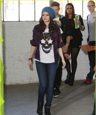 photo 27 in Selena Gomez gallery [id585441] 2012-11-24 00:00:00