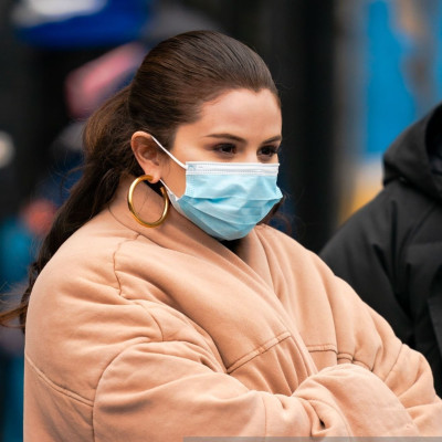 Selena Gomez - Only Murders in the Building (2021) On Set in New York 02/23/2021