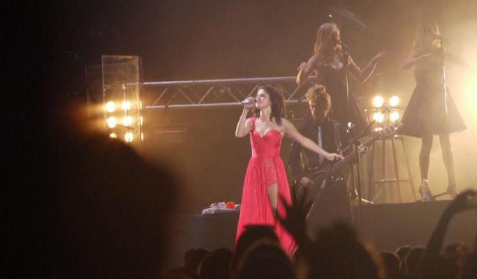 photo 16 in Selena Gomez gallery [id464000] 2012-02-15 00:00:00