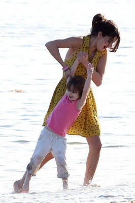 photo 7 in Selena Gomez gallery [id468323] 2012-02-21 00:00:00