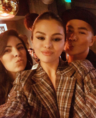 Selena Gomez pic #1259873