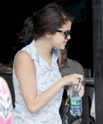 photo 15 in Selena Gomez gallery [id527775] 2012-06-29 00:00:00