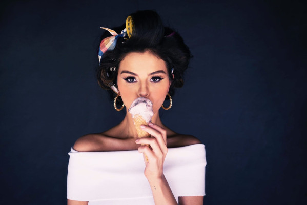 Selena Gomez - &#039;Ice Cream&#039; - Behind the Scenes || 2020