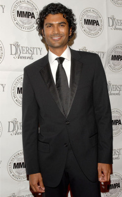 Sendhil Ramamurthy pic #458322