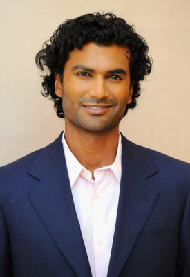 Sendhil Ramamurthy pic #517062