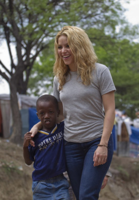 photo 21 in Shakira Mebarak gallery [id277312] 2010-07-08 00:00:00