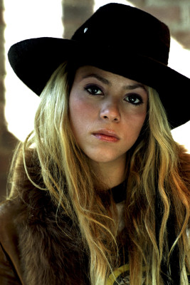 photo 8 in Shakira Mebarak gallery [id323168] 2010-12-09 00:00:00