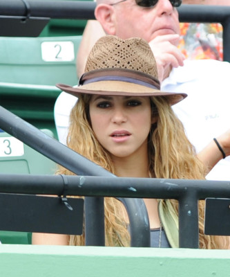 photo 17 in Shakira gallery [id149151] 2009-04-16 00:00:00