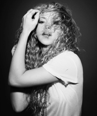   Shakira – Revista Billboard