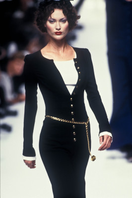 Shalom Harlow for Chanel  haute couture fw 1994