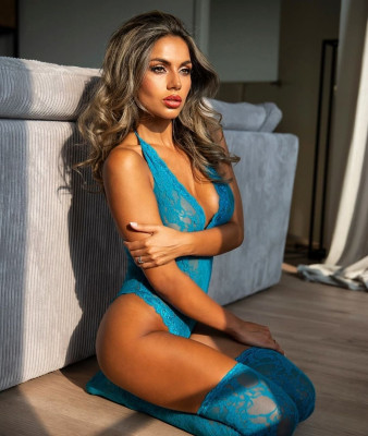 Sharina van der Vliet - Ruud de Jong Photoshoot (2021)