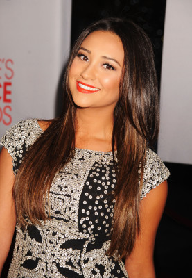 Shay Mitchell pic #453943