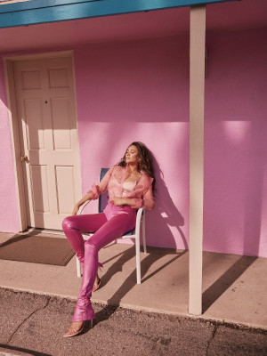Shay Mitchell-Cacharel Parfums &quot;Yes I&#039;am&quot; Collection