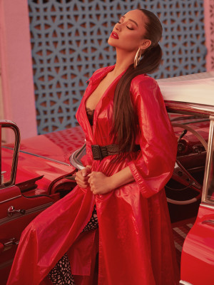 Shay Mitchell-Cacharel Parfums &quot;Yes I&#039;am&quot; Collection