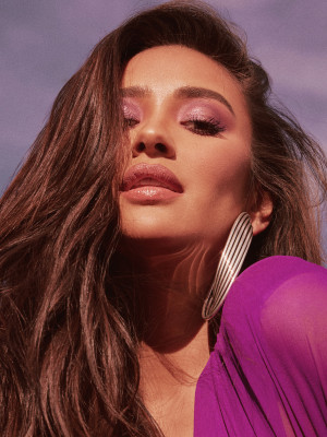 Shay Mitchell-Cacharel Parfums &quot;Yes I&#039;am&quot; Collection