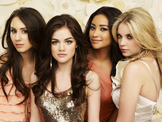Shay Mitchell pic #802178