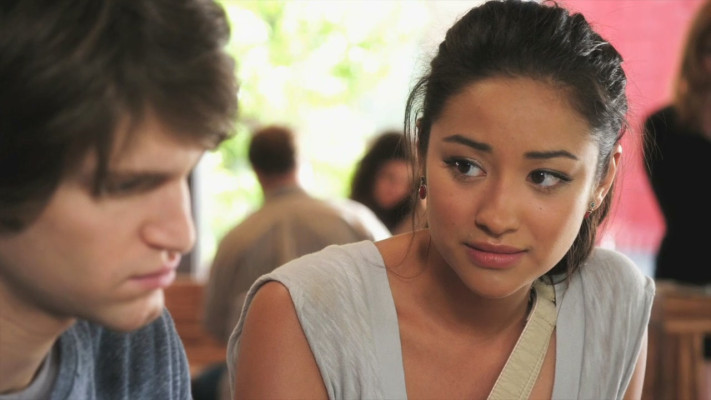 Shay Mitchell pic #818440