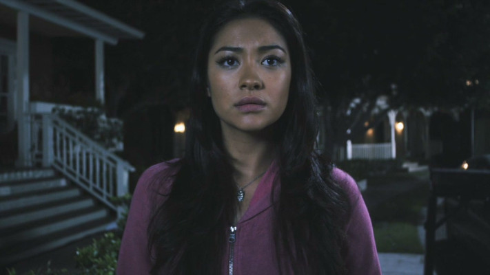 Shay Mitchell pic #814592