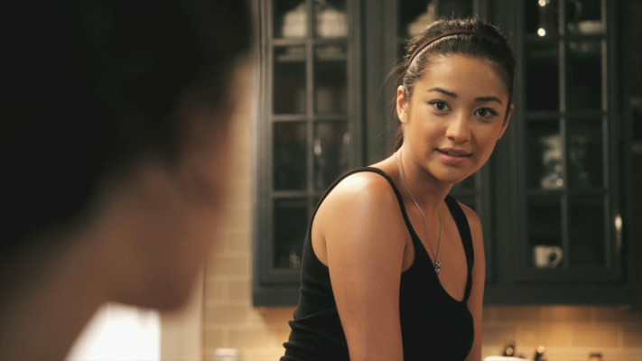 Shay Mitchell pic #810835