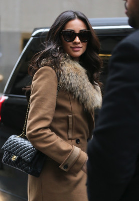 Shay Mitchell pic #806997