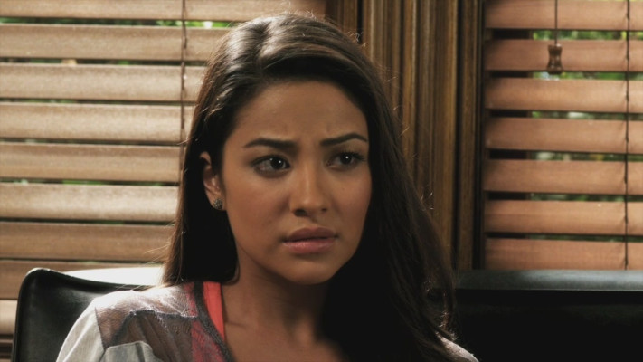Shay Mitchell pic #810841