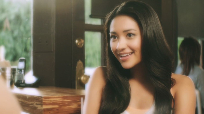 Shay Mitchell pic #804399
