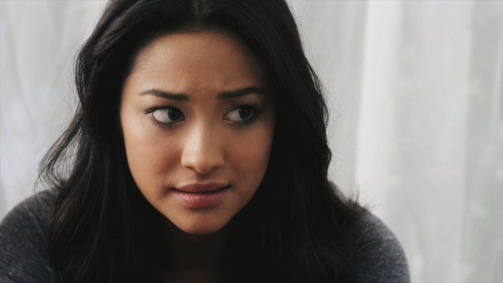 Shay Mitchell pic #810836
