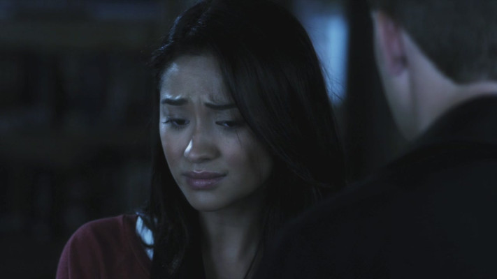 Shay Mitchell pic #813376