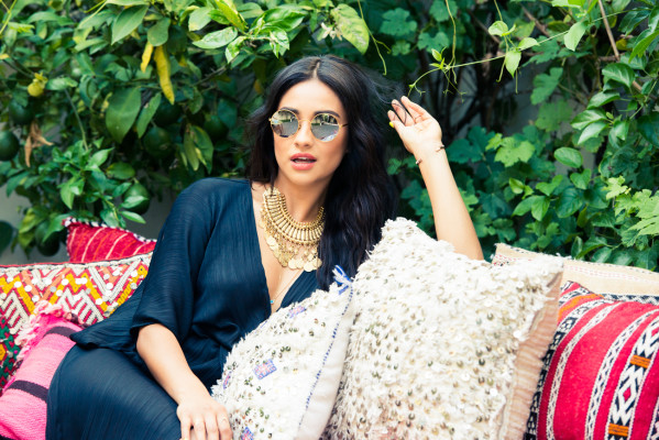 Shay Mitchell pic #825971