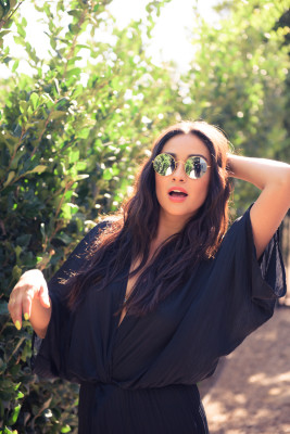 Shay Mitchell pic #826432