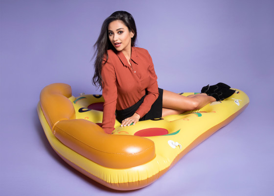 Shay Mitchell pic #838522