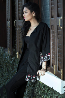 Shay Mitchell pic #863810