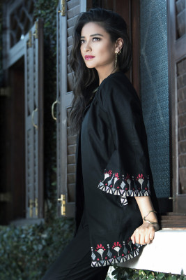 Shay Mitchell pic #863256