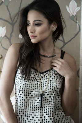 Shay Mitchell pic #863440
